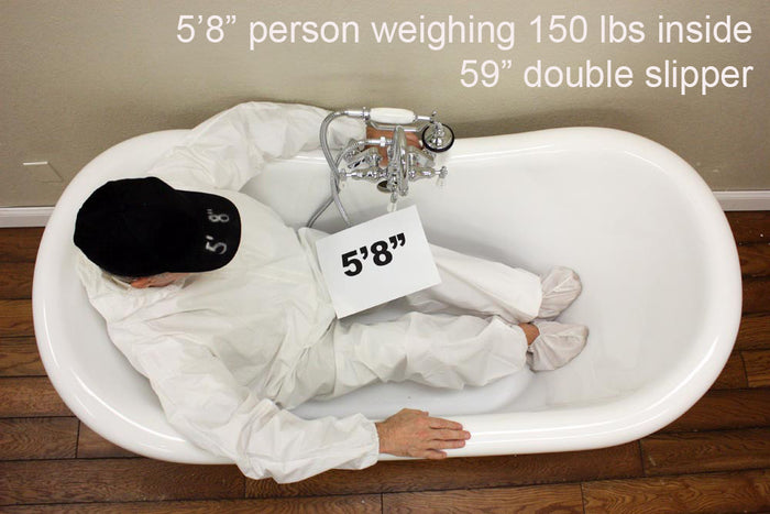 5 foot 8 inch body height comparison in 59" x 31" Clawfoot Tub “SanSiro HL-Thames CLWH59” CoreAcryl Acrylic
